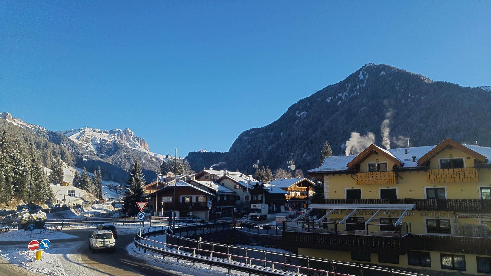 GH Hotel Monzoni Pozza di Fassa Exterior foto
