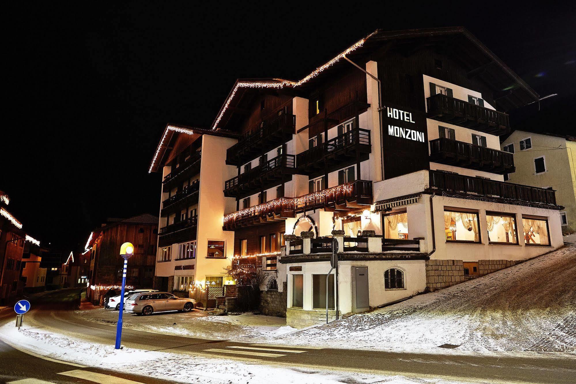 GH Hotel Monzoni Pozza di Fassa Exterior foto